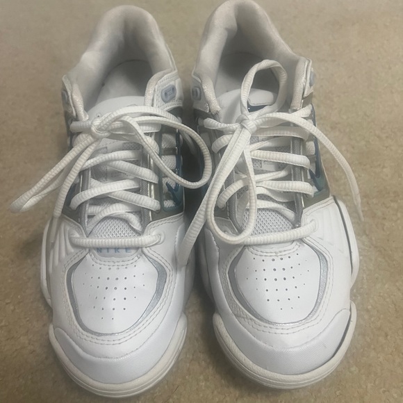 Retro Nike Runners - Picture 3 of 5